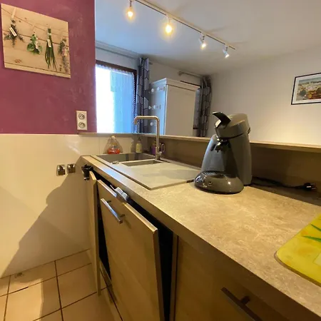 וילה V0782 - 6 Personnes Climatisee Avec Terrasse 400 M De La